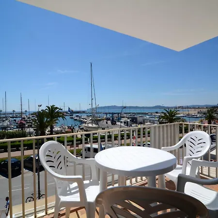Apartment Beachfront In Estartit With Marina View L'Estartit