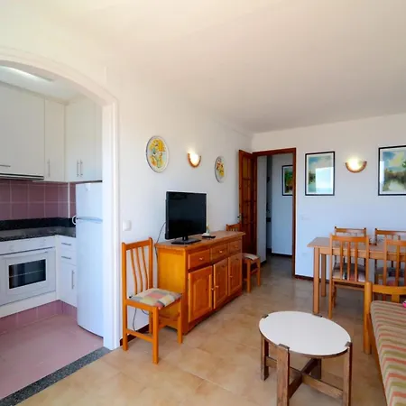 Apartment Beachfront In Estartit With Marina View