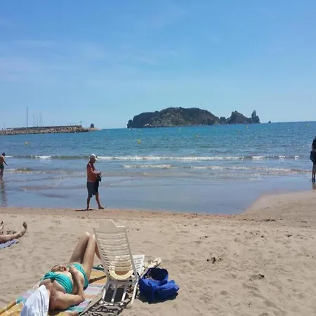 Beachfront In Estartit With Marina View Apartment L'Estartit
